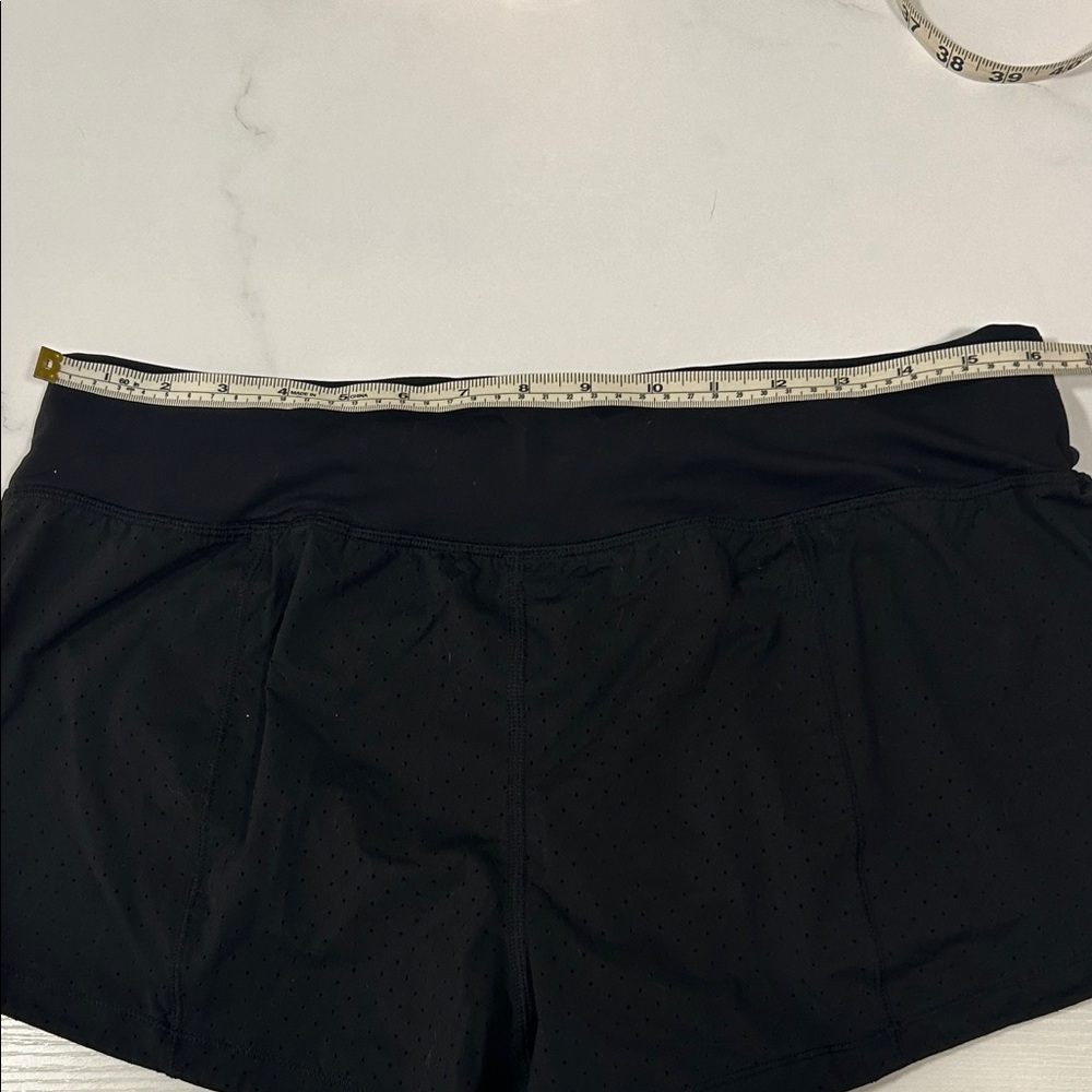 lululemon athletica Black Athletic Shorts - Picture 4 of 7